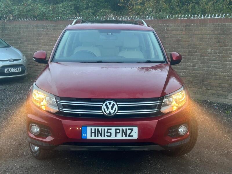 VOLKSWAGEN TIGUAN