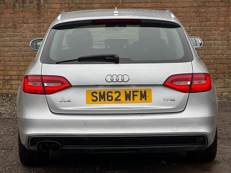AUDI A4 AVANT