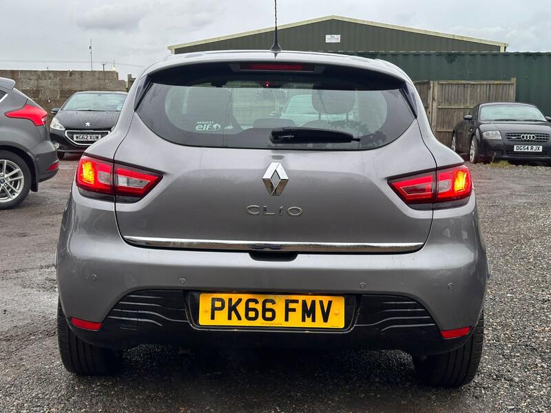 RENAULT CLIO