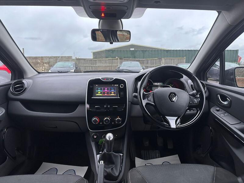 RENAULT CLIO