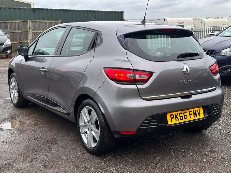 RENAULT CLIO