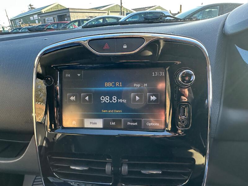 RENAULT CLIO