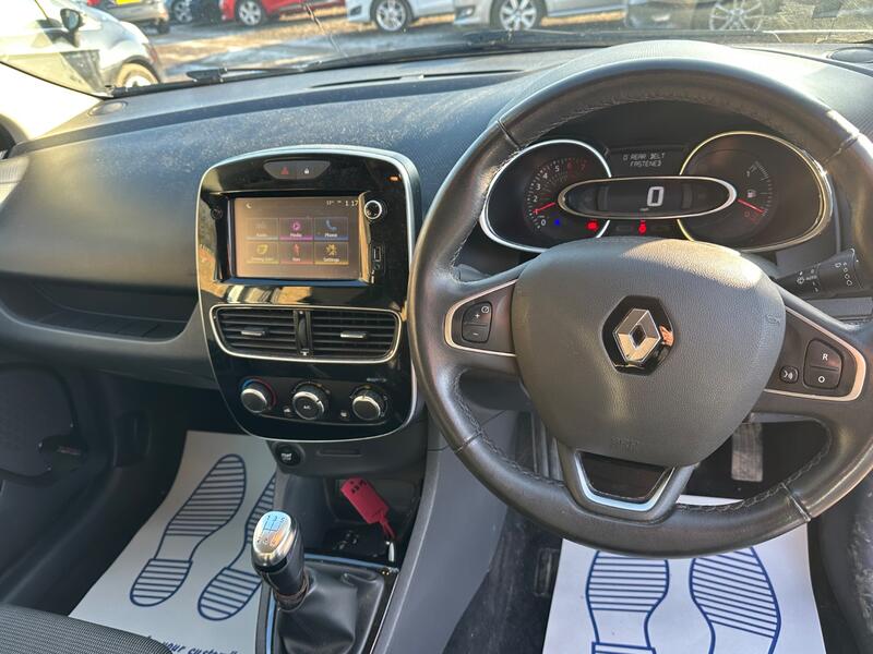 RENAULT CLIO