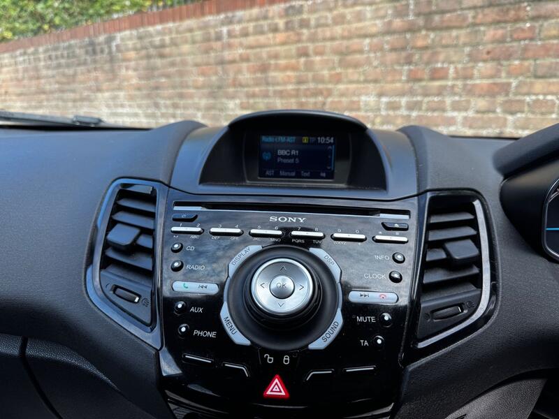 FORD FIESTA